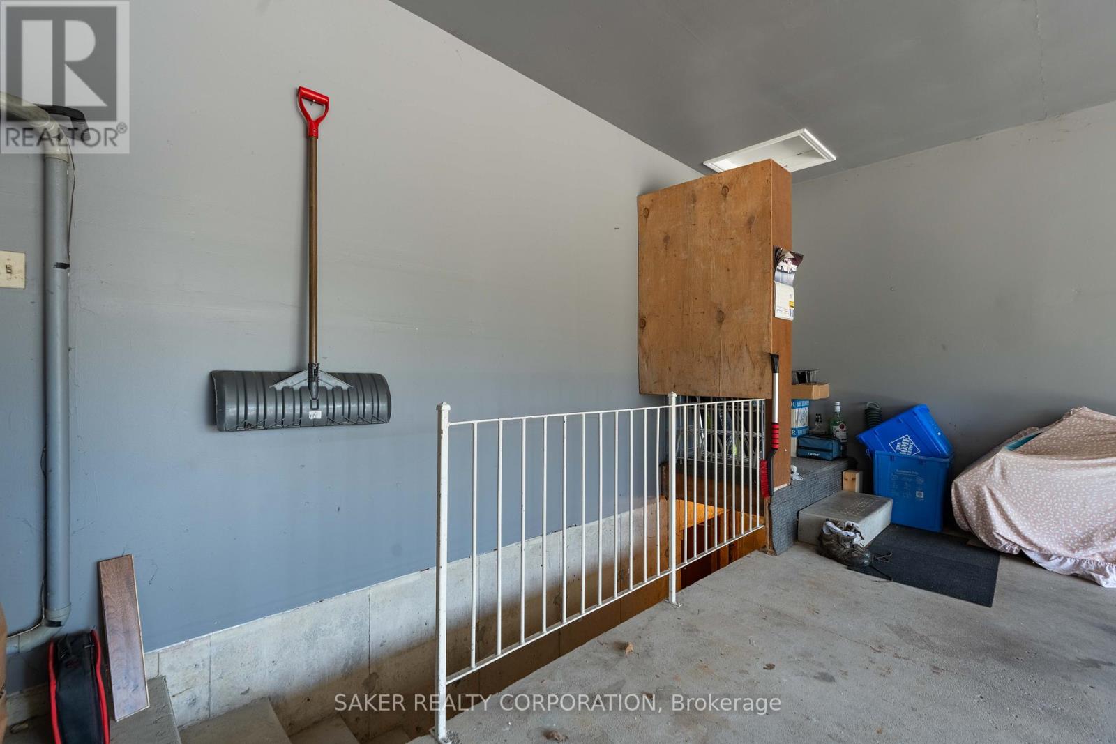 44 GOLFVIEW CRESCENT - 45