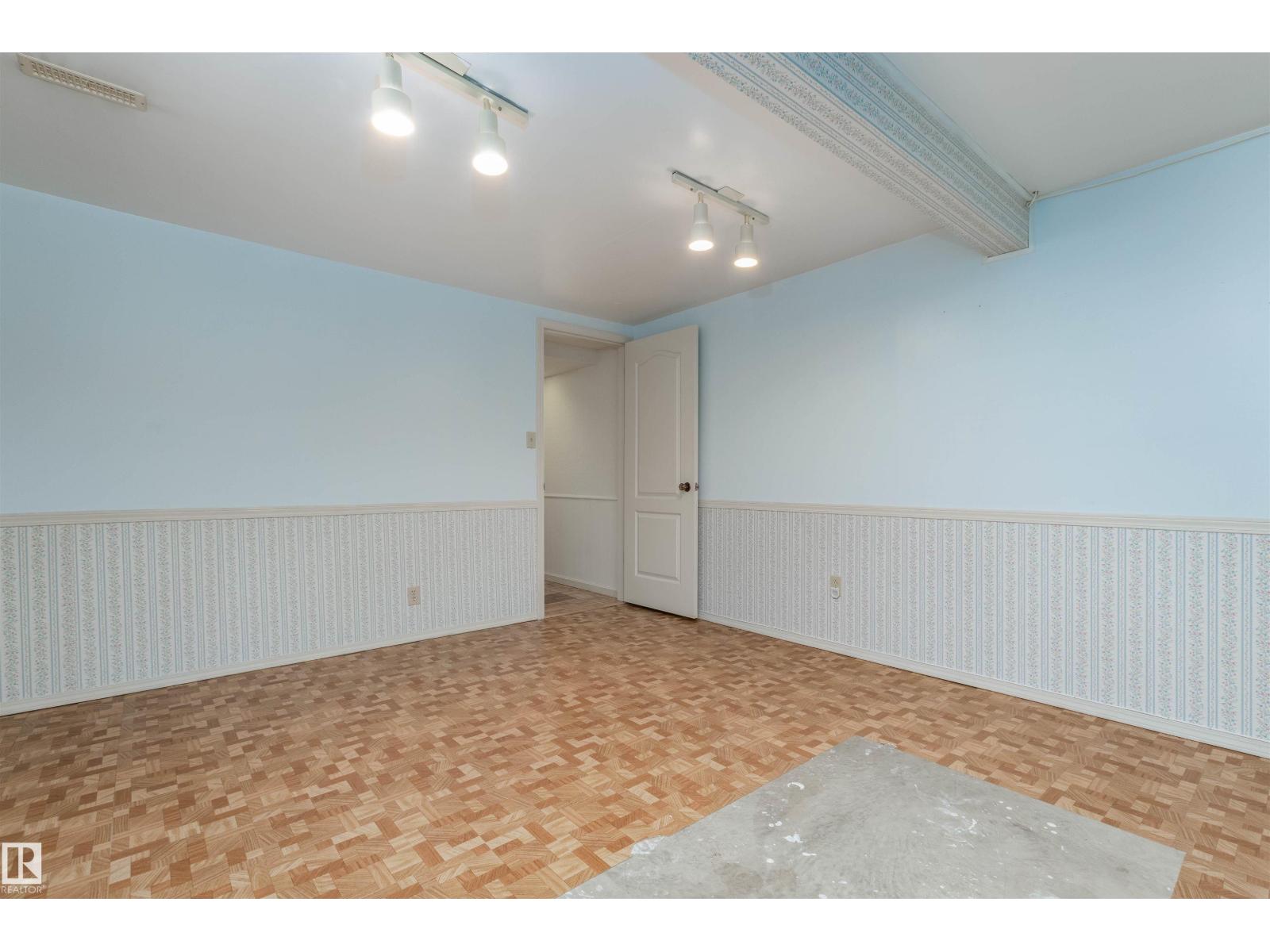13319 30 ST NW NW - 33