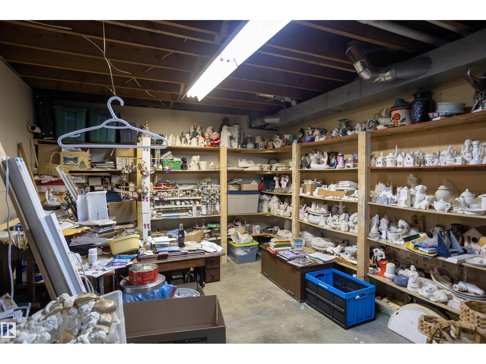 10428 68 AV NW - 36