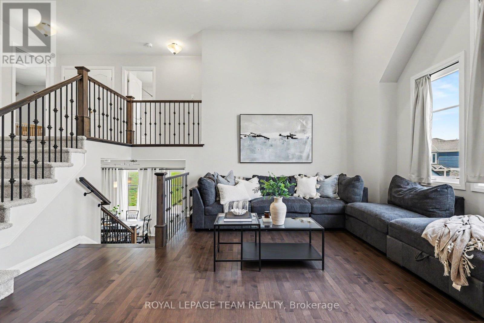255 MEYNELL ROAD - 16