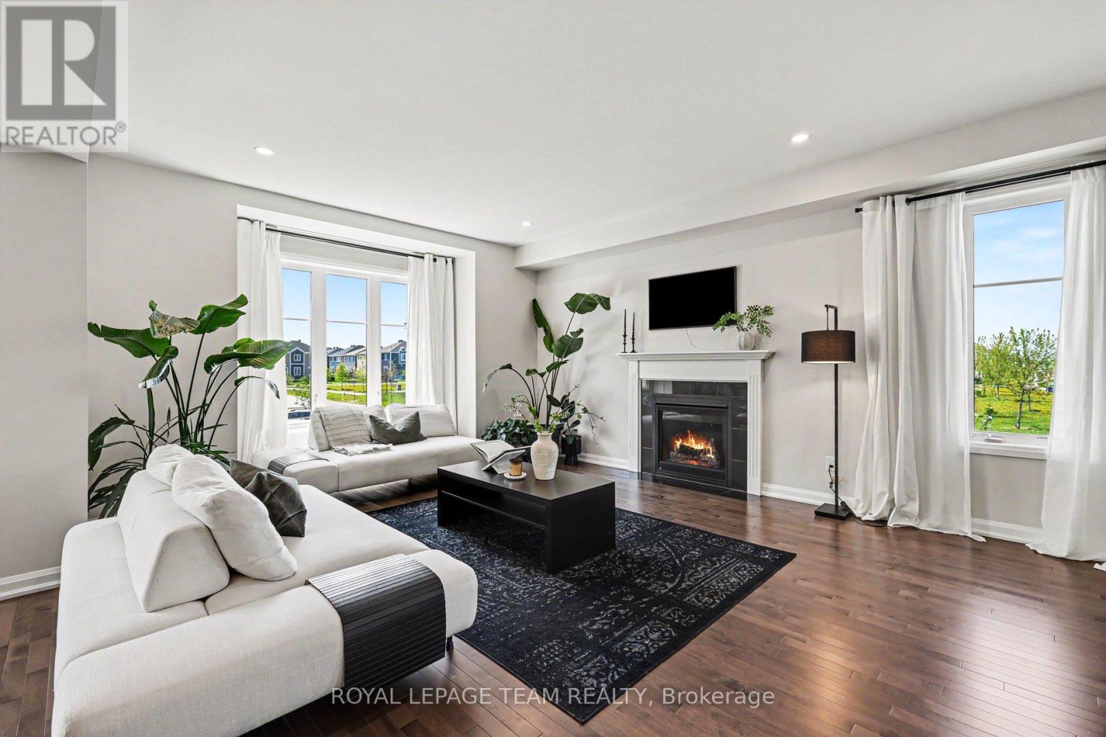 255 MEYNELL ROAD - 7