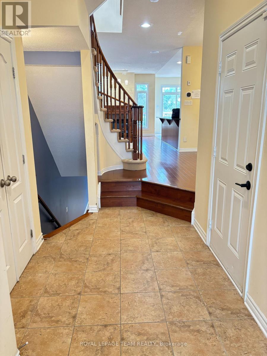 449 FOXHALL WAY - 2