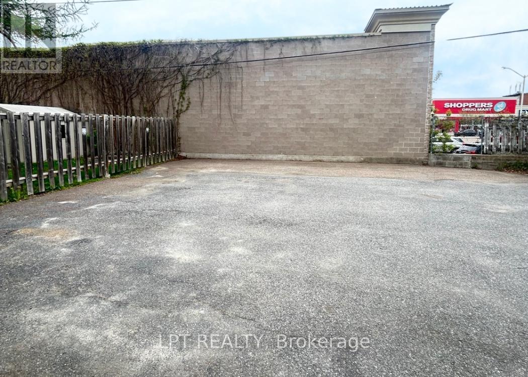 71 MCGONIGAL STREET W - 3