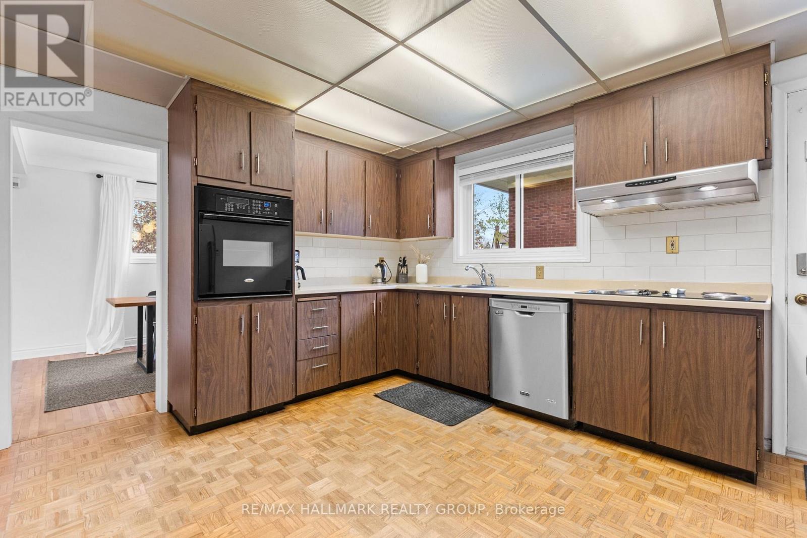 1981 NAVAHO DRIVE - 10
