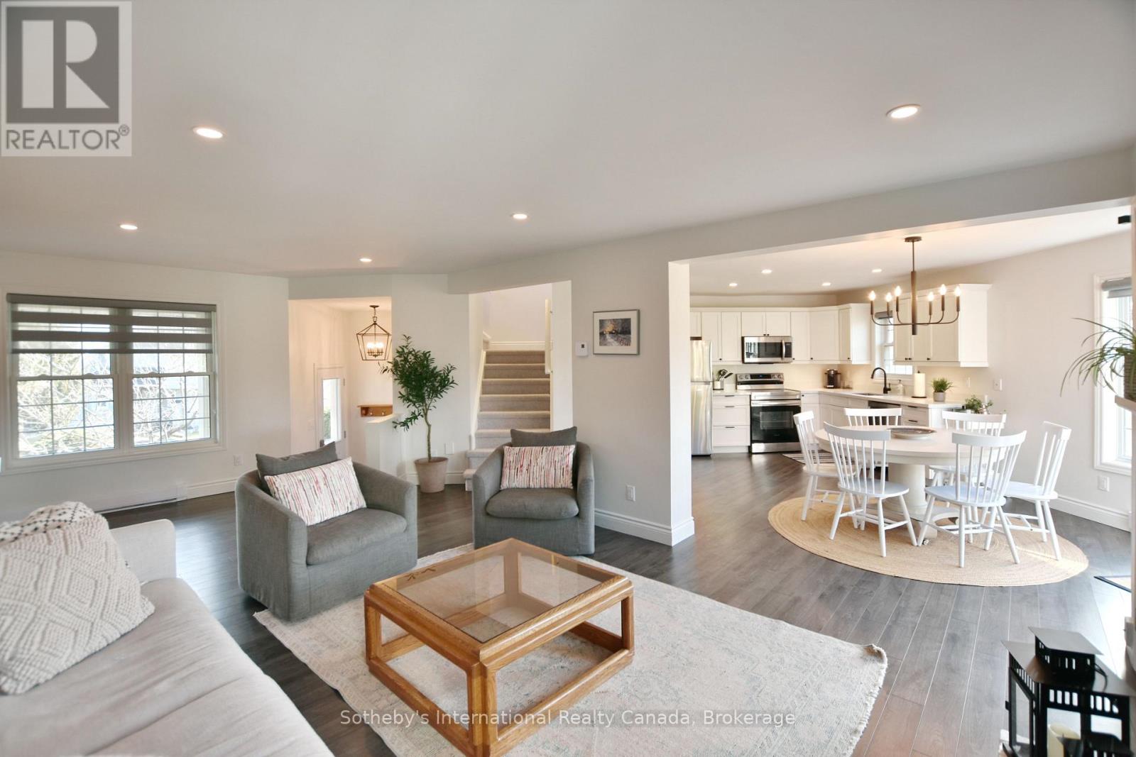 #103 150 VICTORIA STREET S - 6