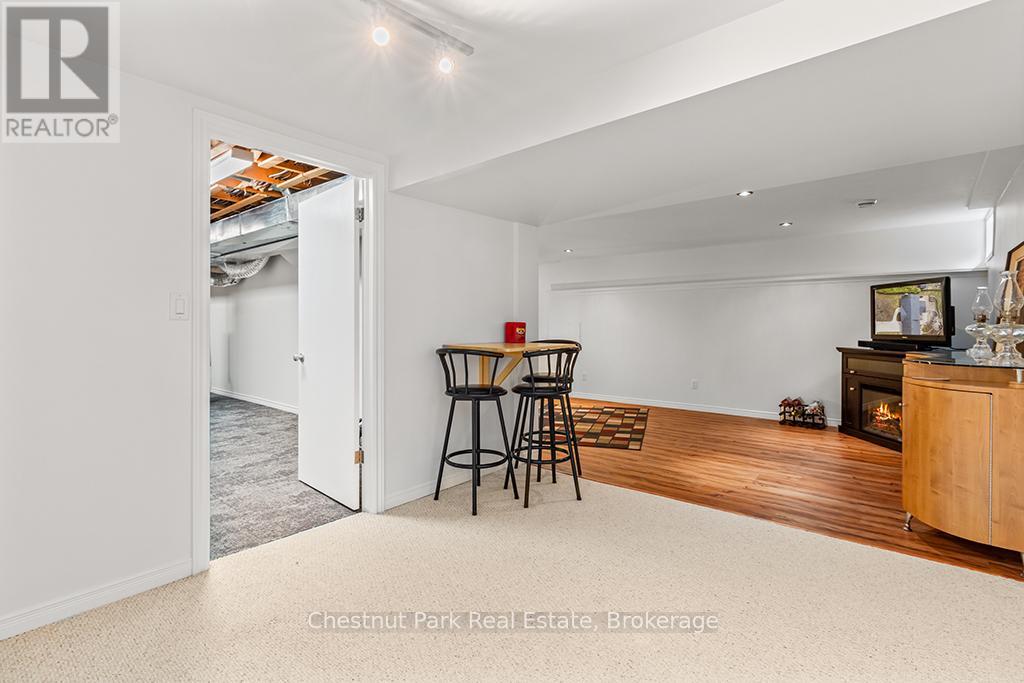 360 2ND AVENUE W - 30