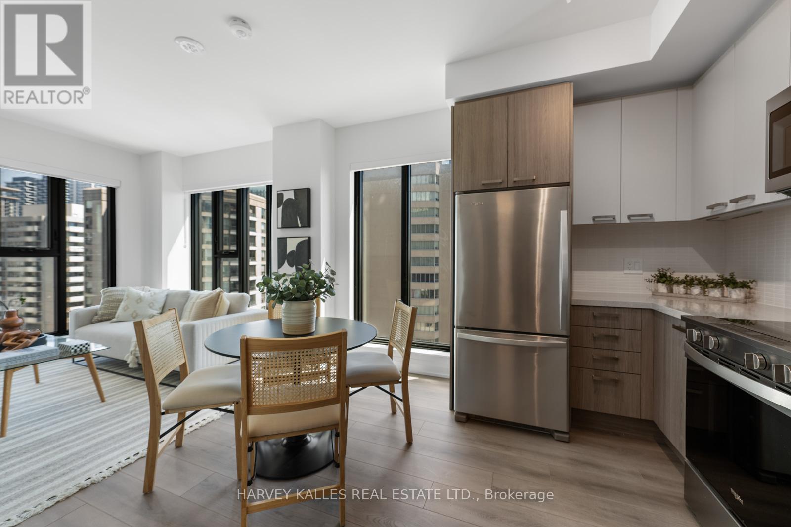 #1001 20 SOUDAN AVENUE - 25