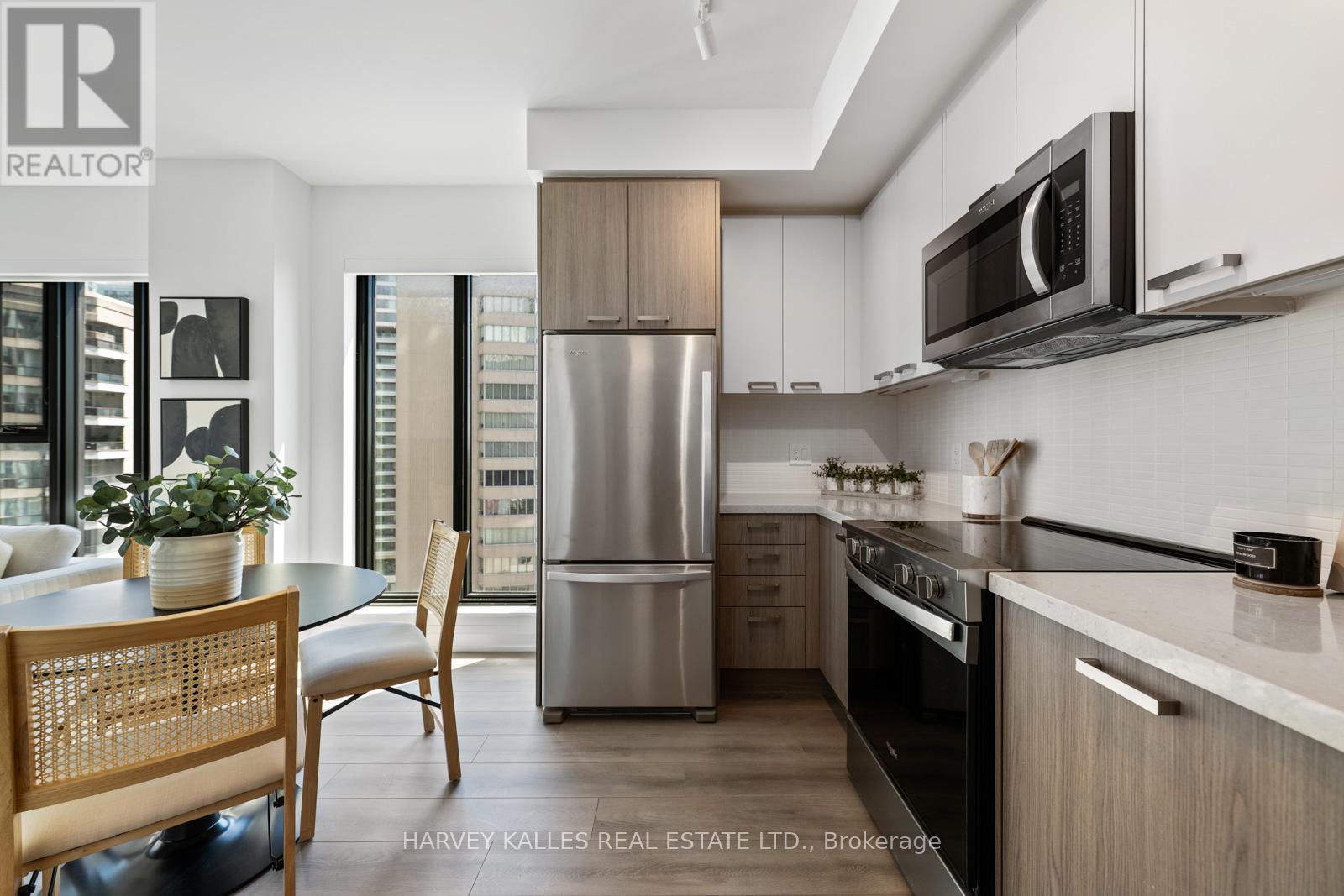 #1001 20 SOUDAN AVENUE - 26