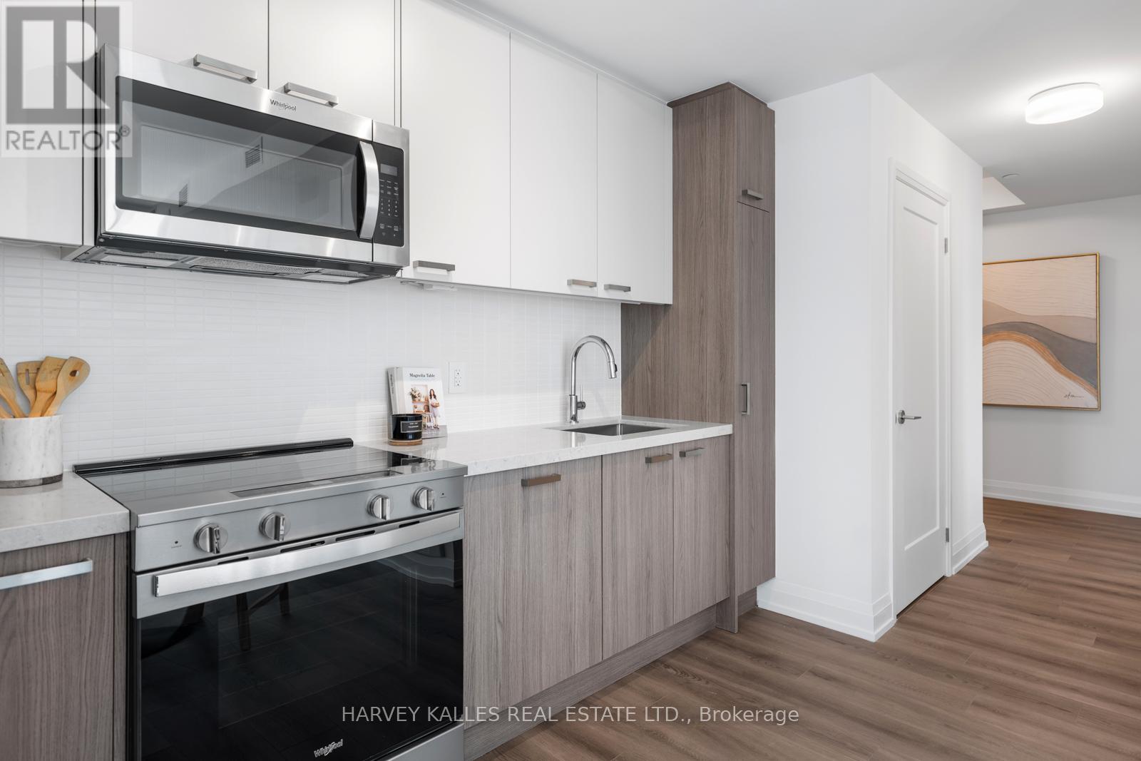#1001 20 SOUDAN AVENUE - 42