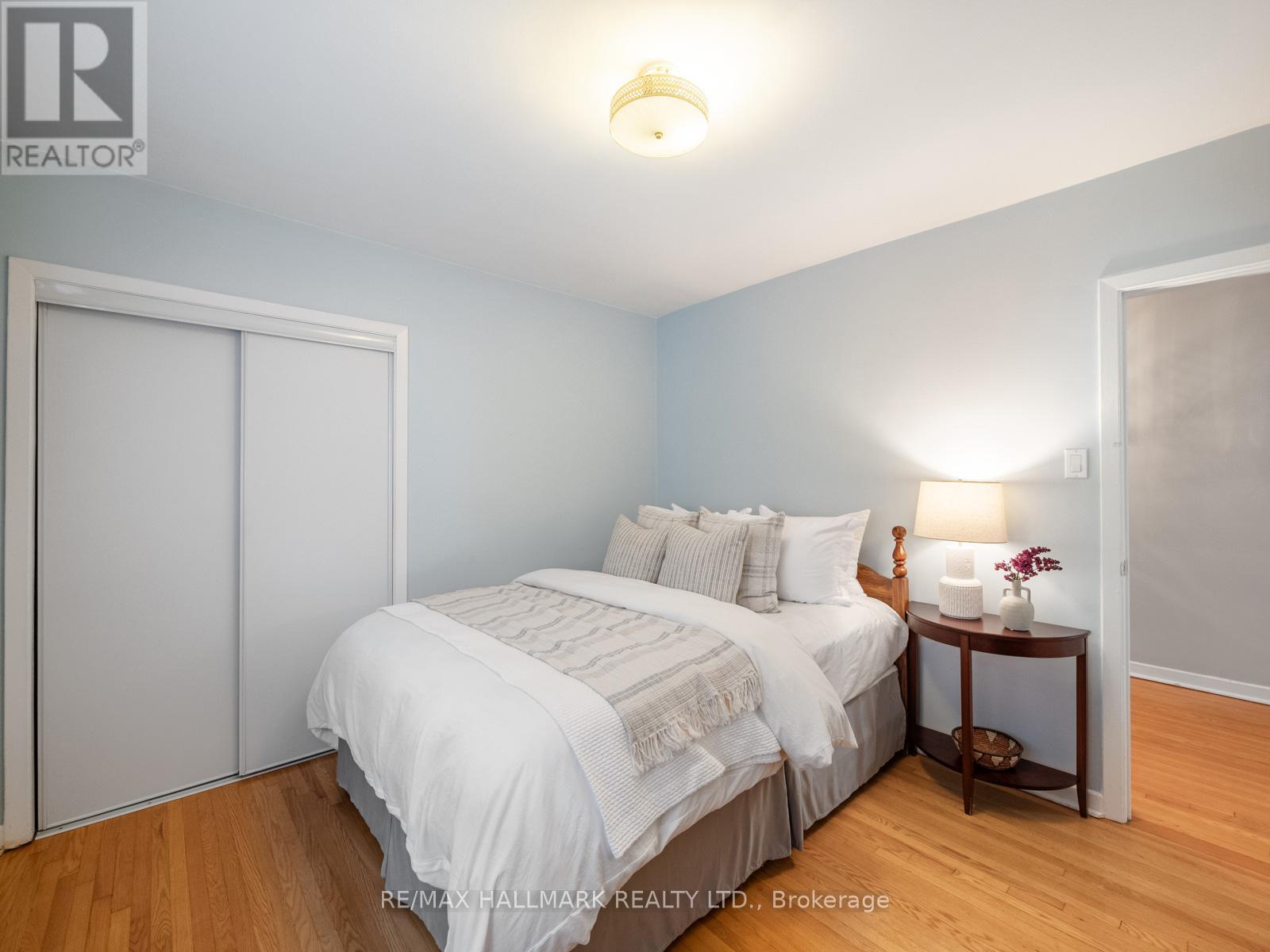 453 JONES AVENUE - 32