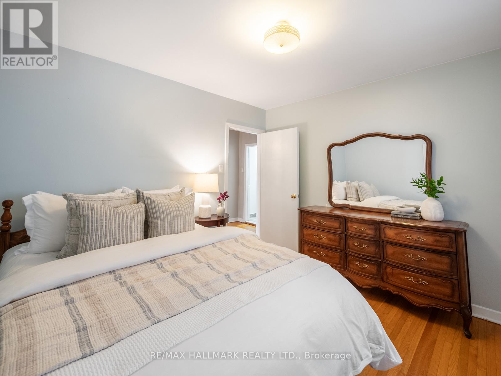 453 JONES AVENUE - 33