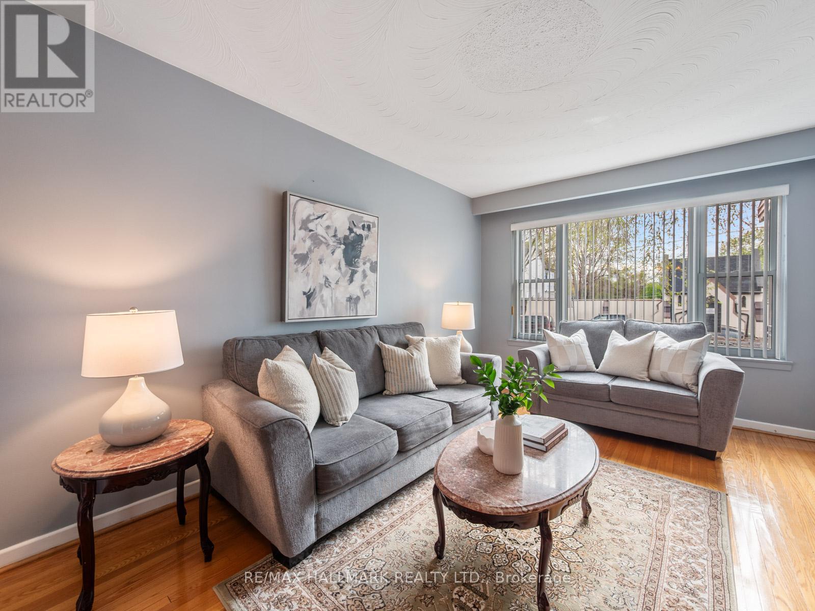 453 JONES AVENUE - 4