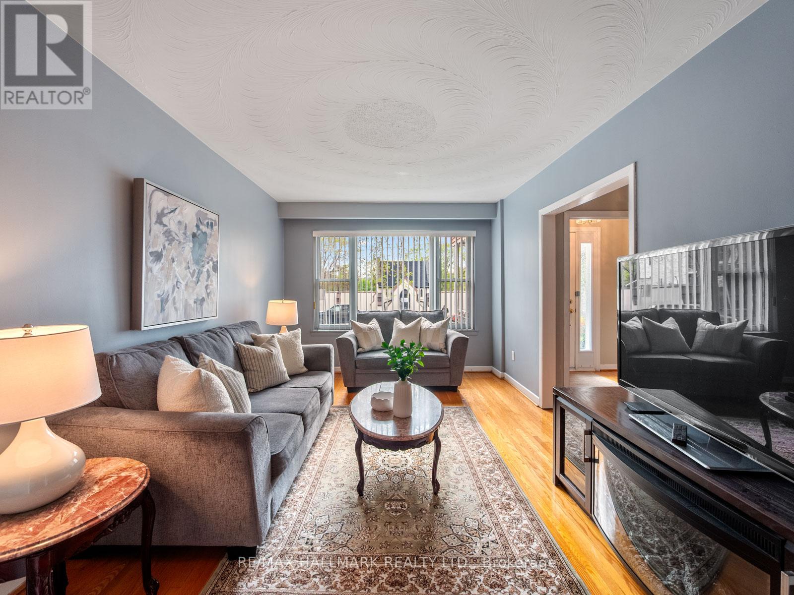 453 JONES AVENUE - 6