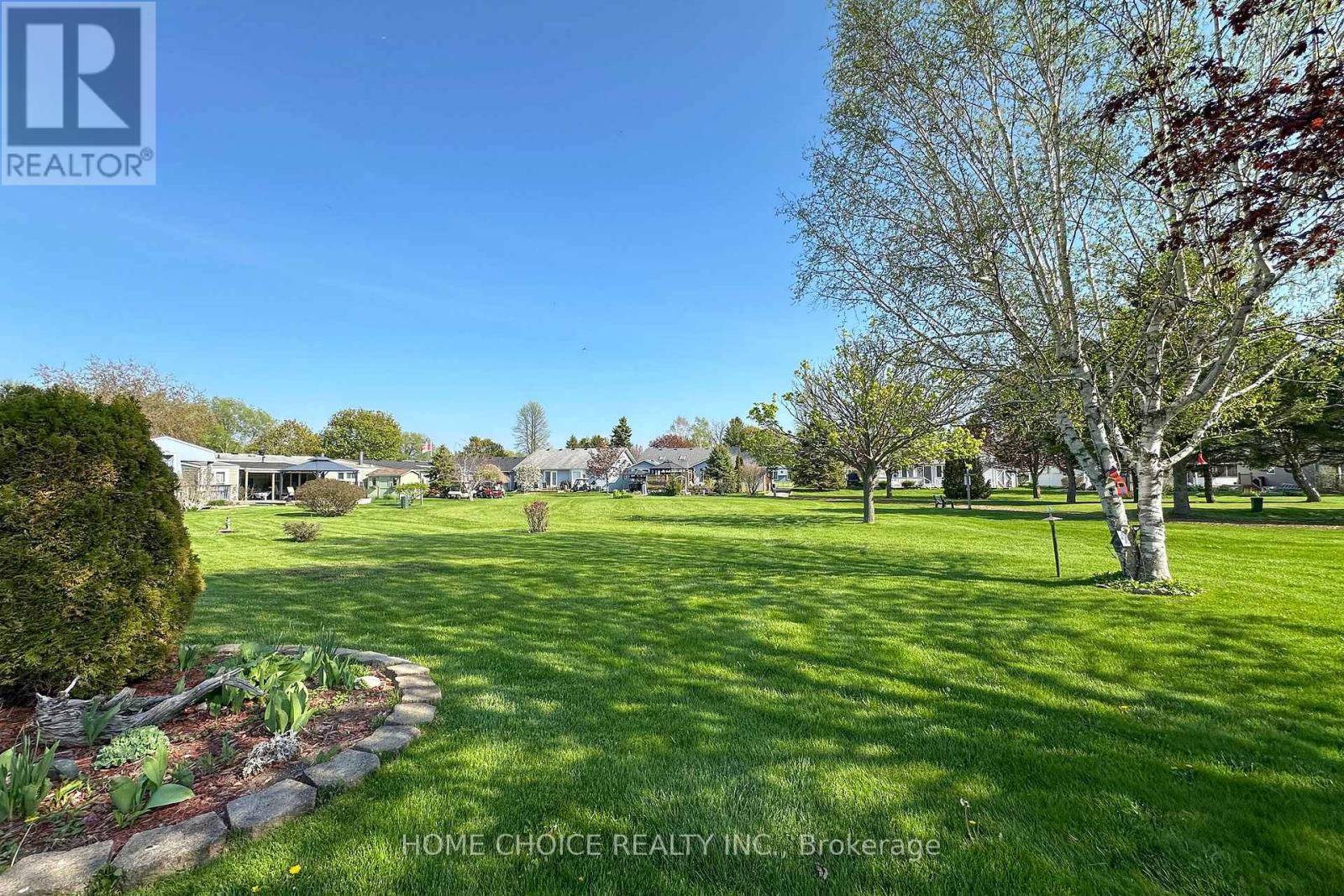 46 FAIRWAY DRIVE - 23