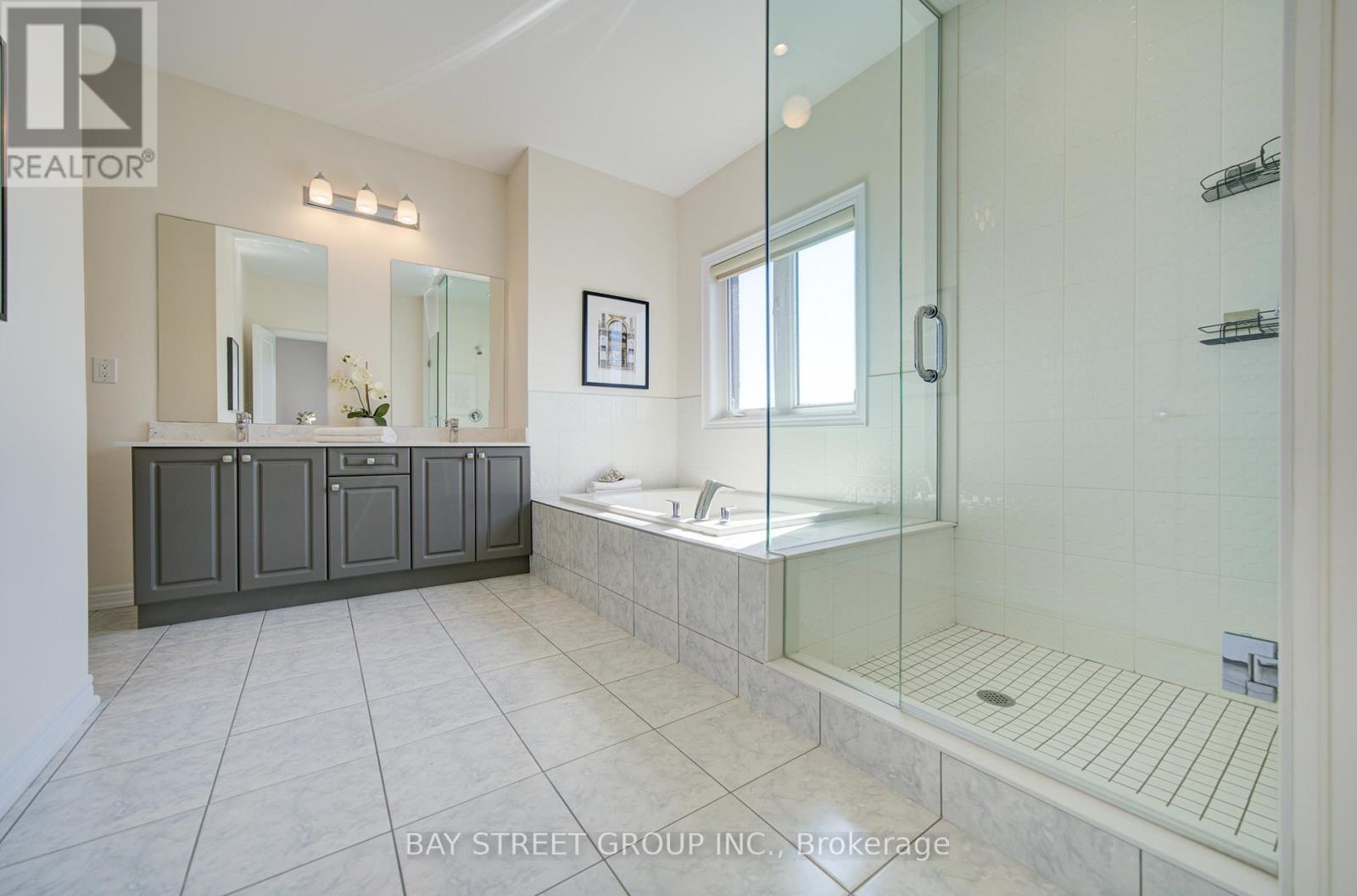46 LEARY CRESCENT - 15
