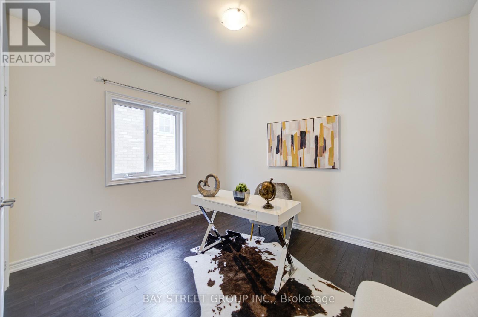 46 LEARY CRESCENT - 24