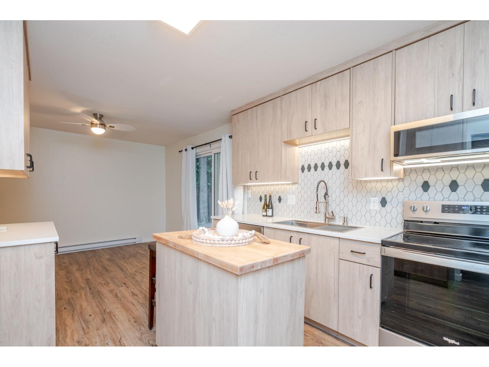 4 Bed, 2 Bath House for Sale in Abbotsford – 34843 LABURNUM AVENUE, Abbotsford - Image 8