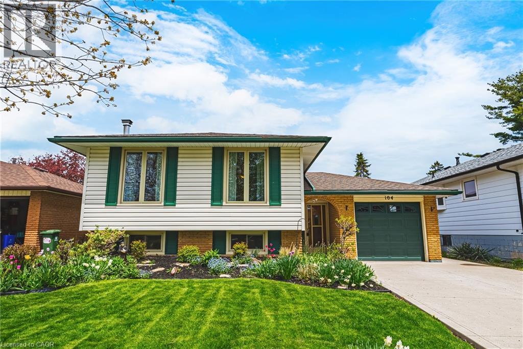 104 GARDINER Drive - Image 3