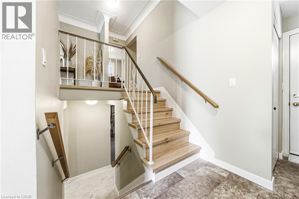 104 GARDINER Drive - 6