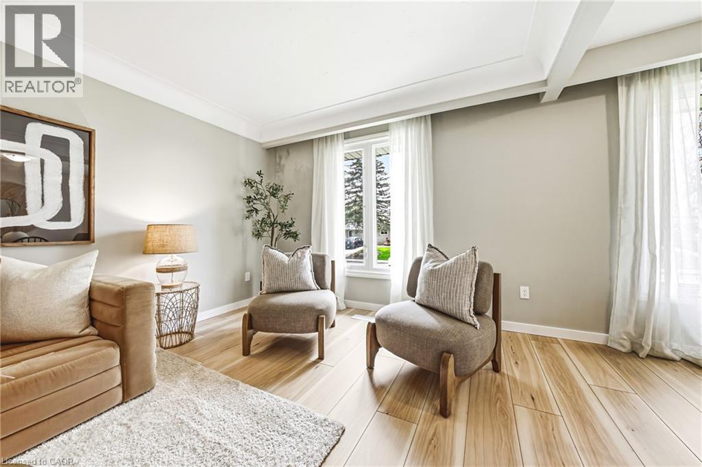 104 GARDINER Drive - 8