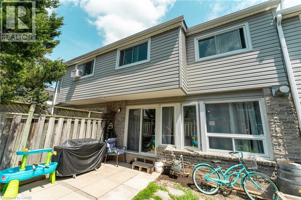 #114 2050 UPPER MIDDLE Road - 39