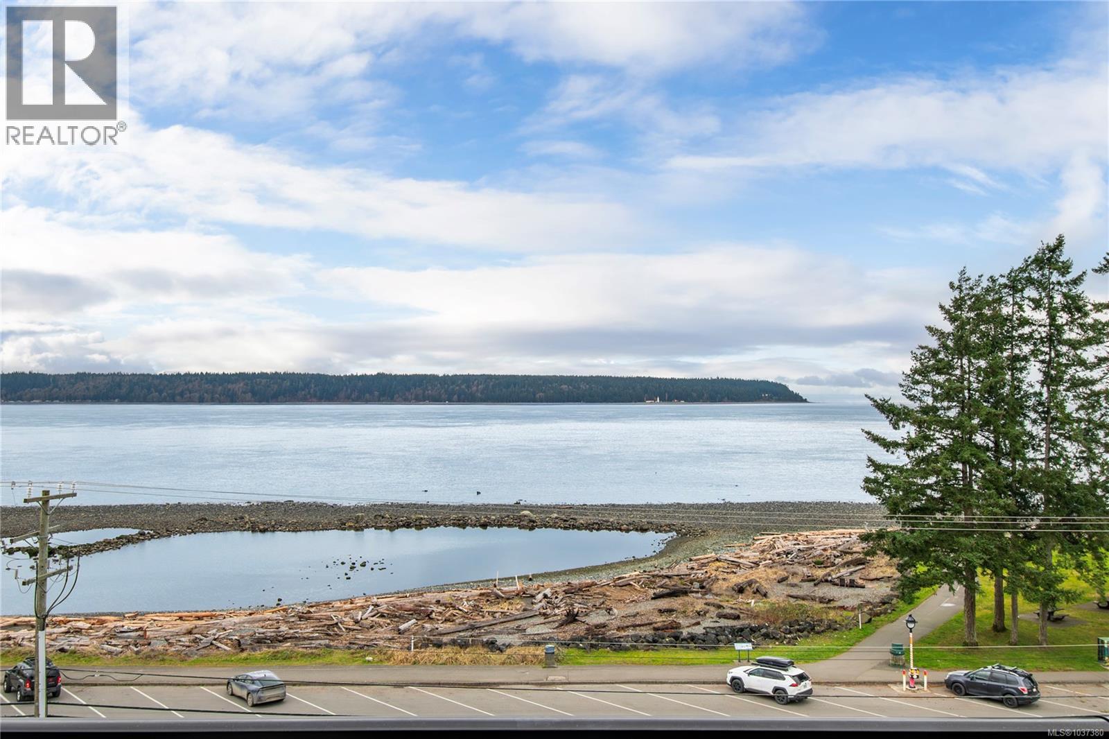 #502 684 Island Hwy S - 4