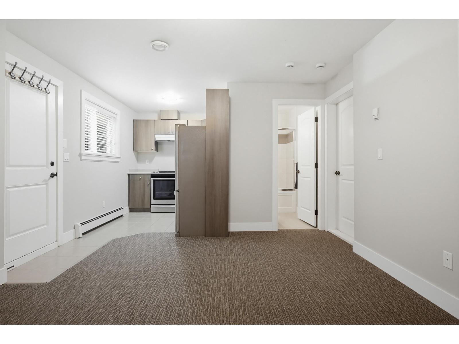 8090 209 STREET, Langley