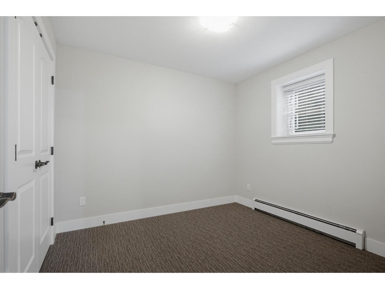 8090 209 STREET, Langley