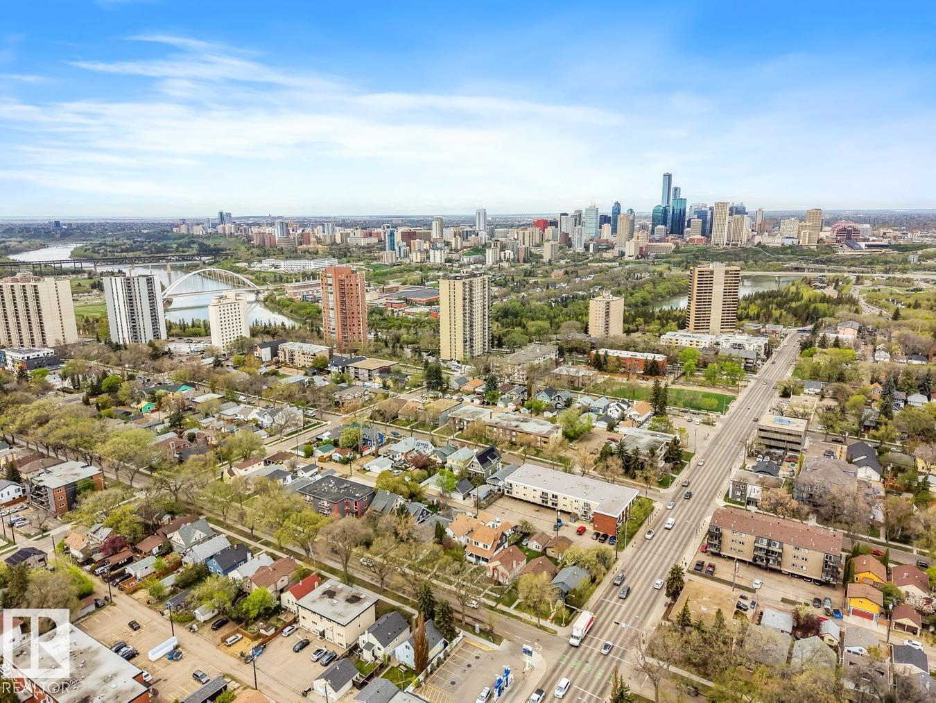 9908 87 AV NW - 34