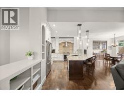 Laundry room - 2497 Paramount Drive, West Kelowna, BC V4T3K4 Photo 10