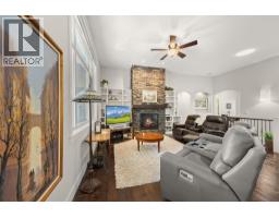 Bedroom - 2497 Paramount Drive, West Kelowna, BC V4T3K4 Photo 8