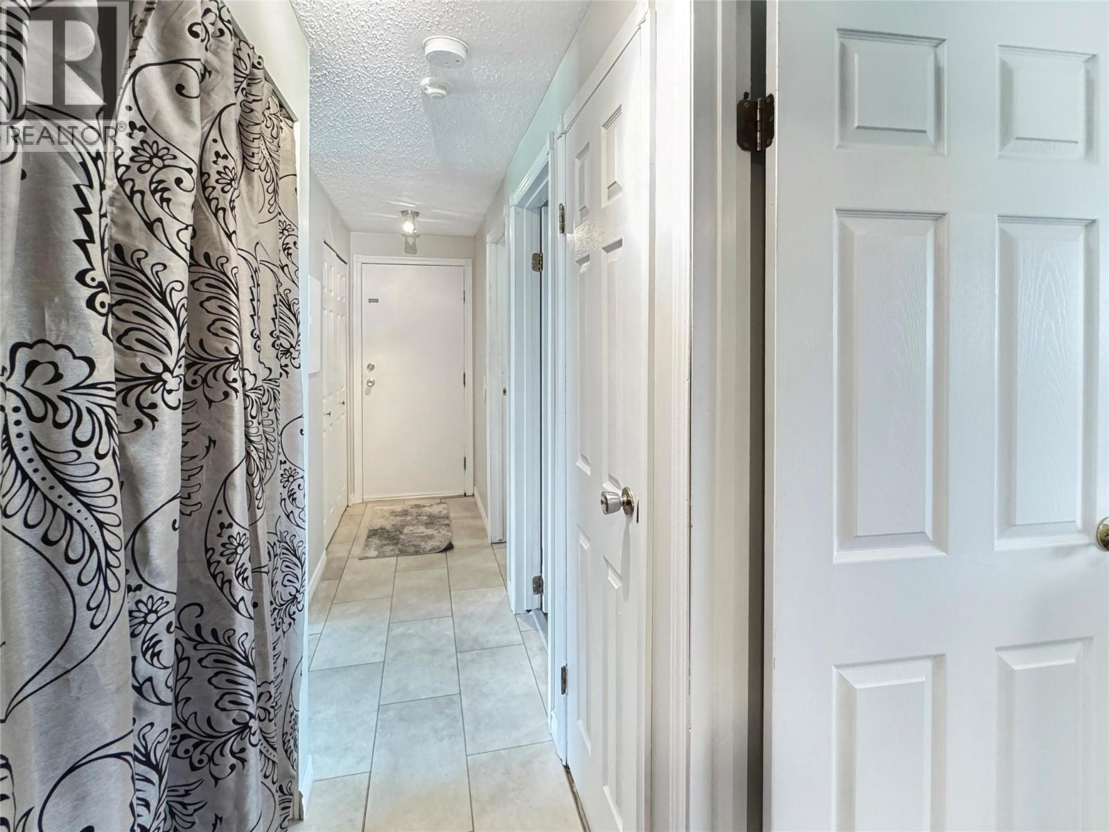 717 21  N Avenue Unit# 10, Cranbrook