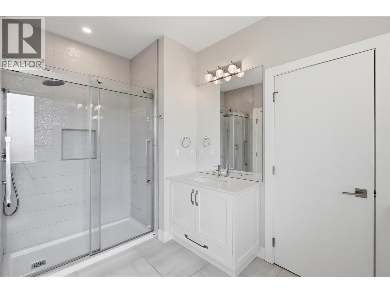 464 EDINBURGH Boulevard - 36