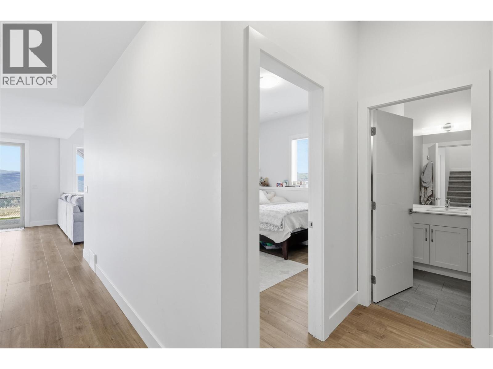 464 EDINBURGH Boulevard - 56