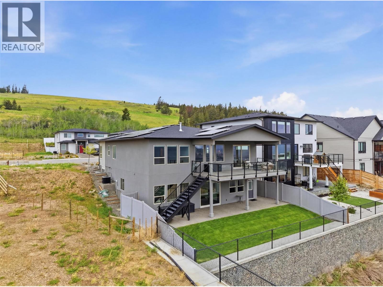 464 EDINBURGH Boulevard - 74