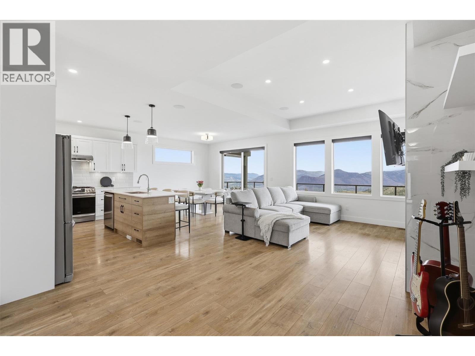 464 EDINBURGH Boulevard - 29
