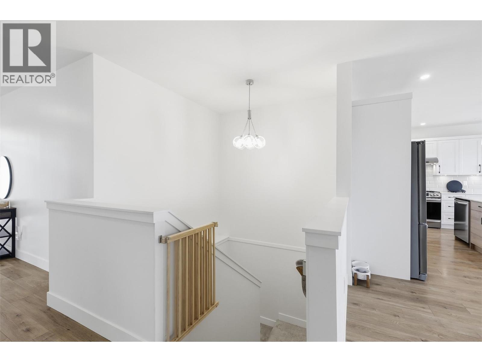 464 EDINBURGH Boulevard - 45