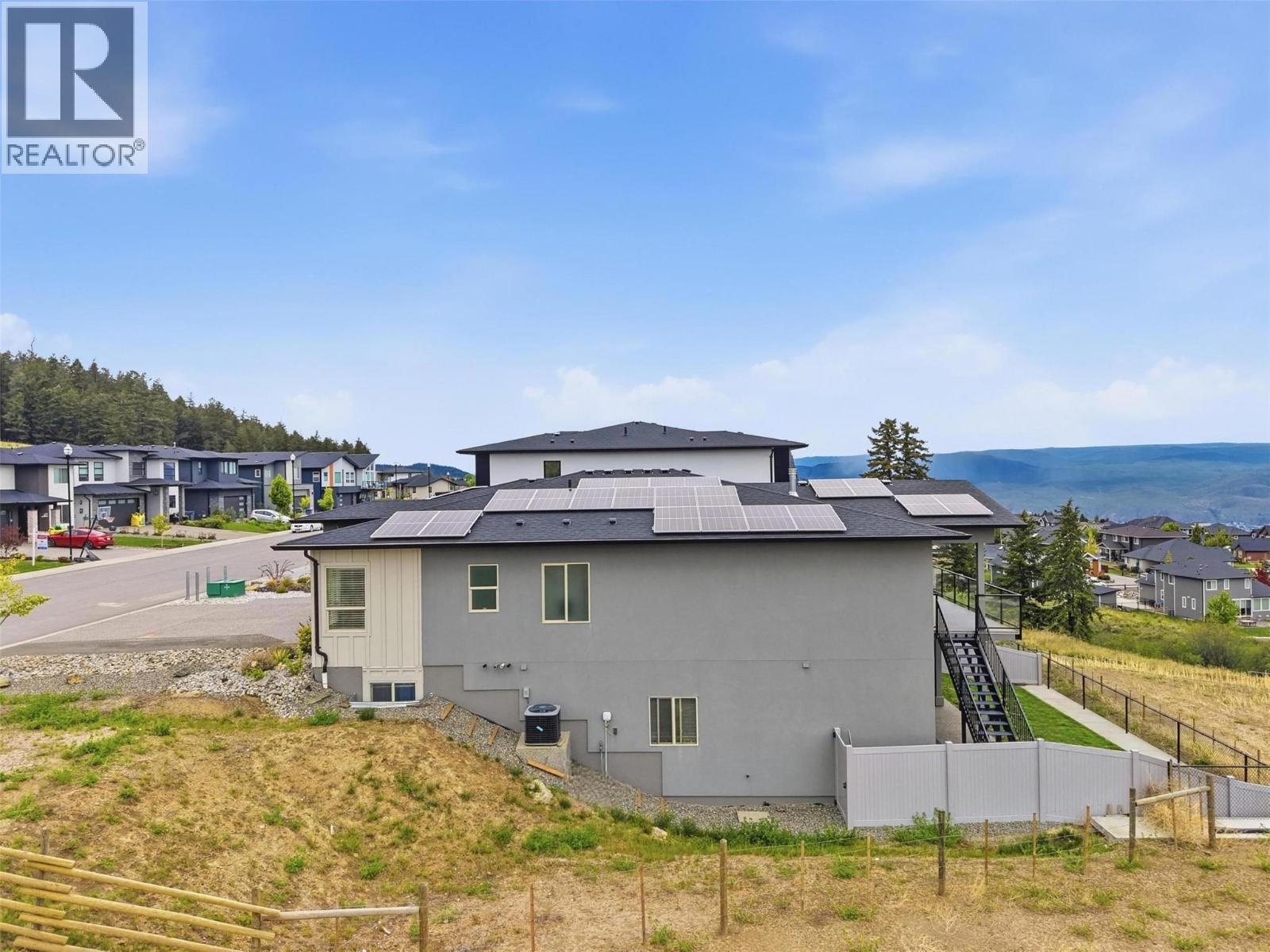 464 EDINBURGH Boulevard - 84
