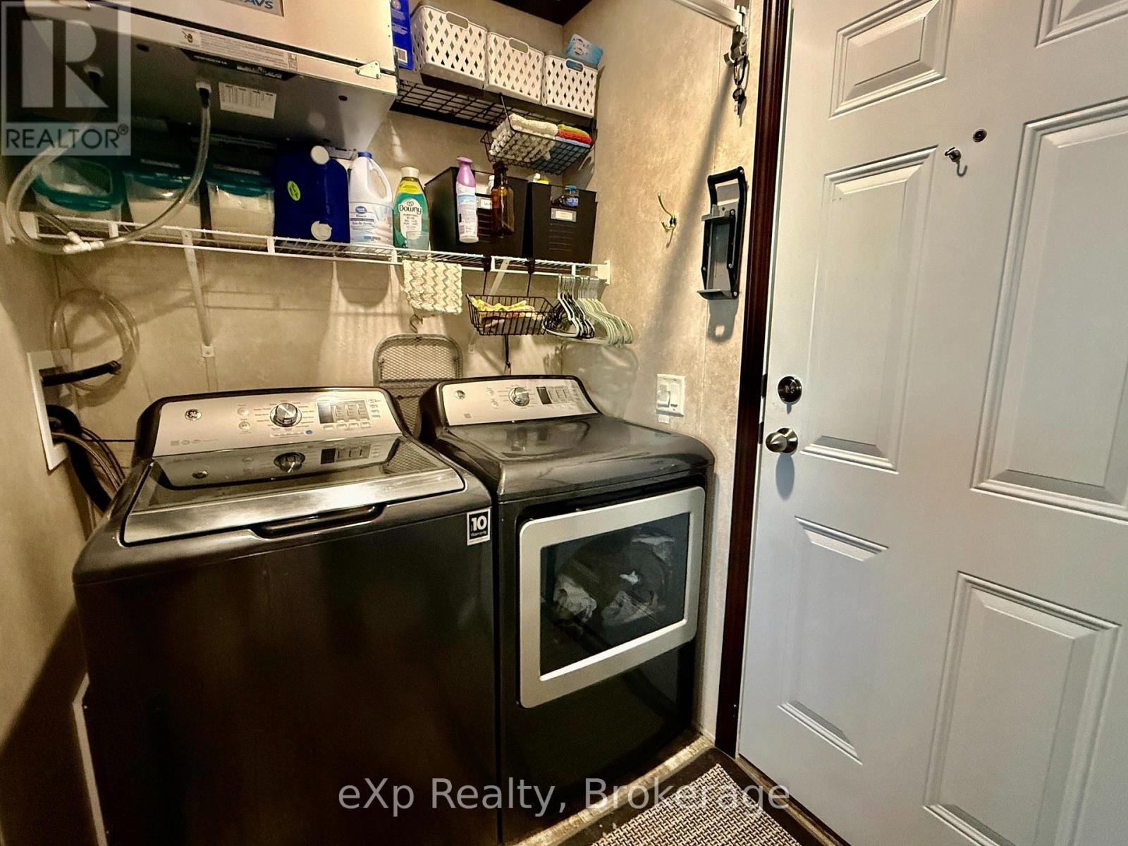 35 DOVE ROAD - 23