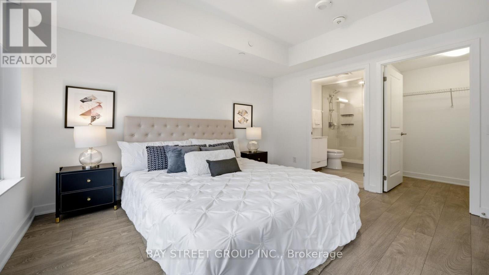#701 543 RICHMOND STREET W - 30