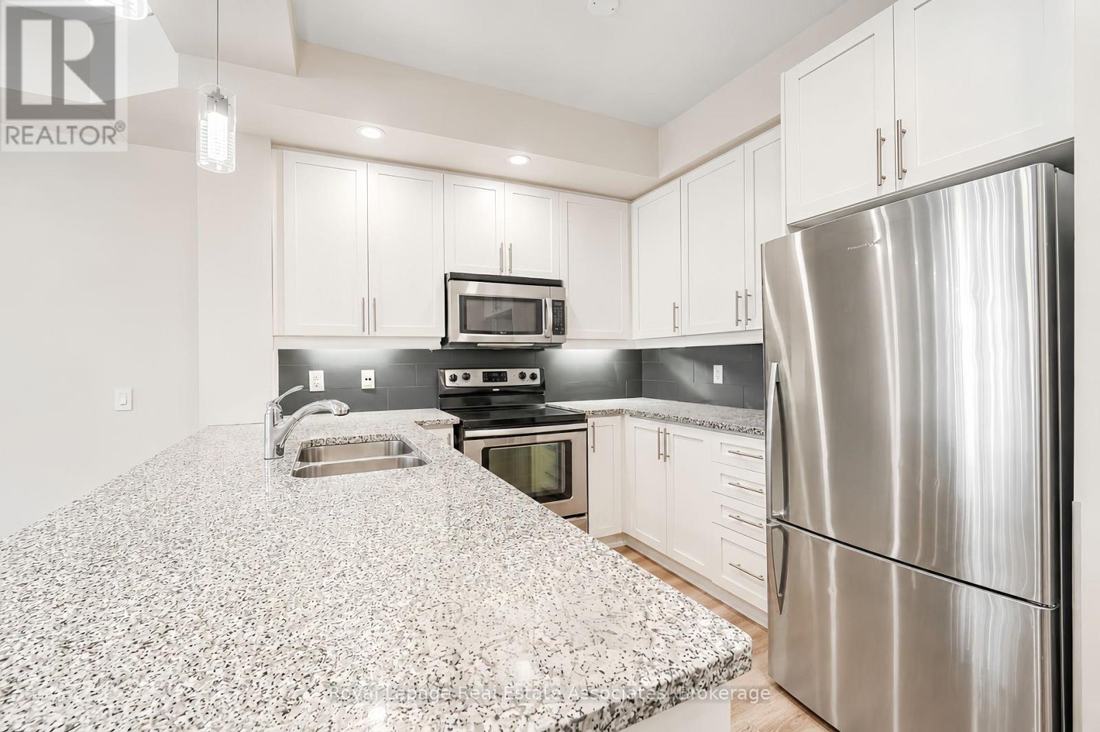 #308 1 HURONTARIO STREET - 11