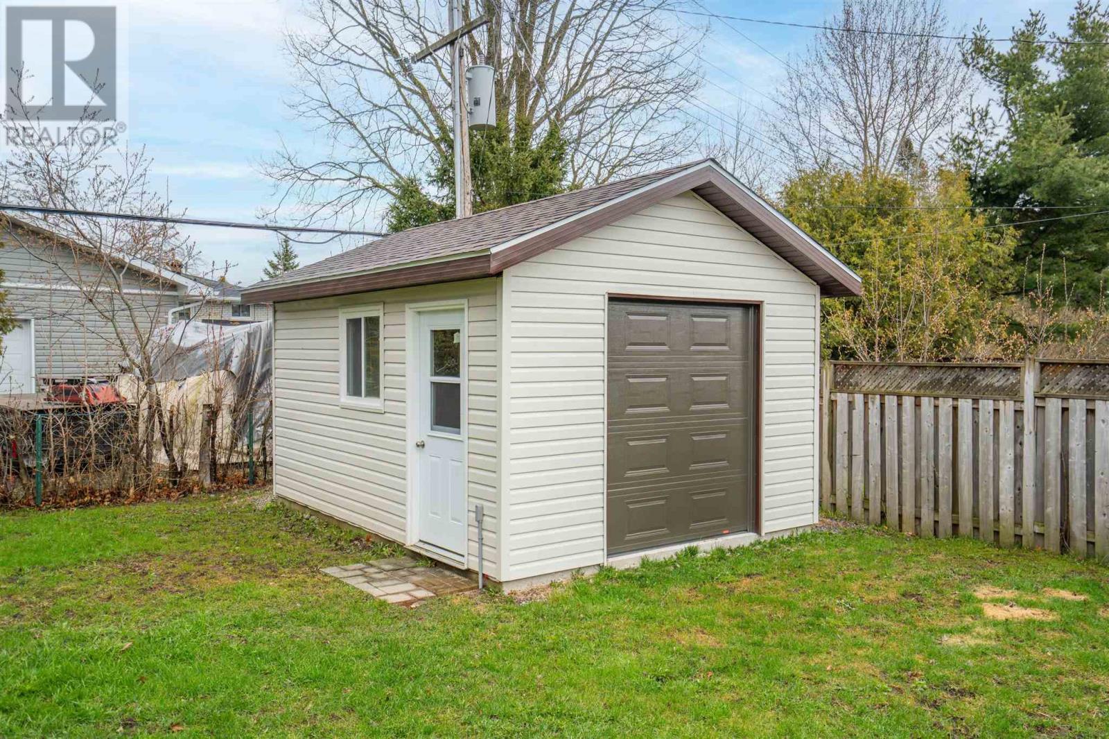 192 Boundary RD, Sault Ste. Marie, Ontario, P6A5B9 — Photo 7