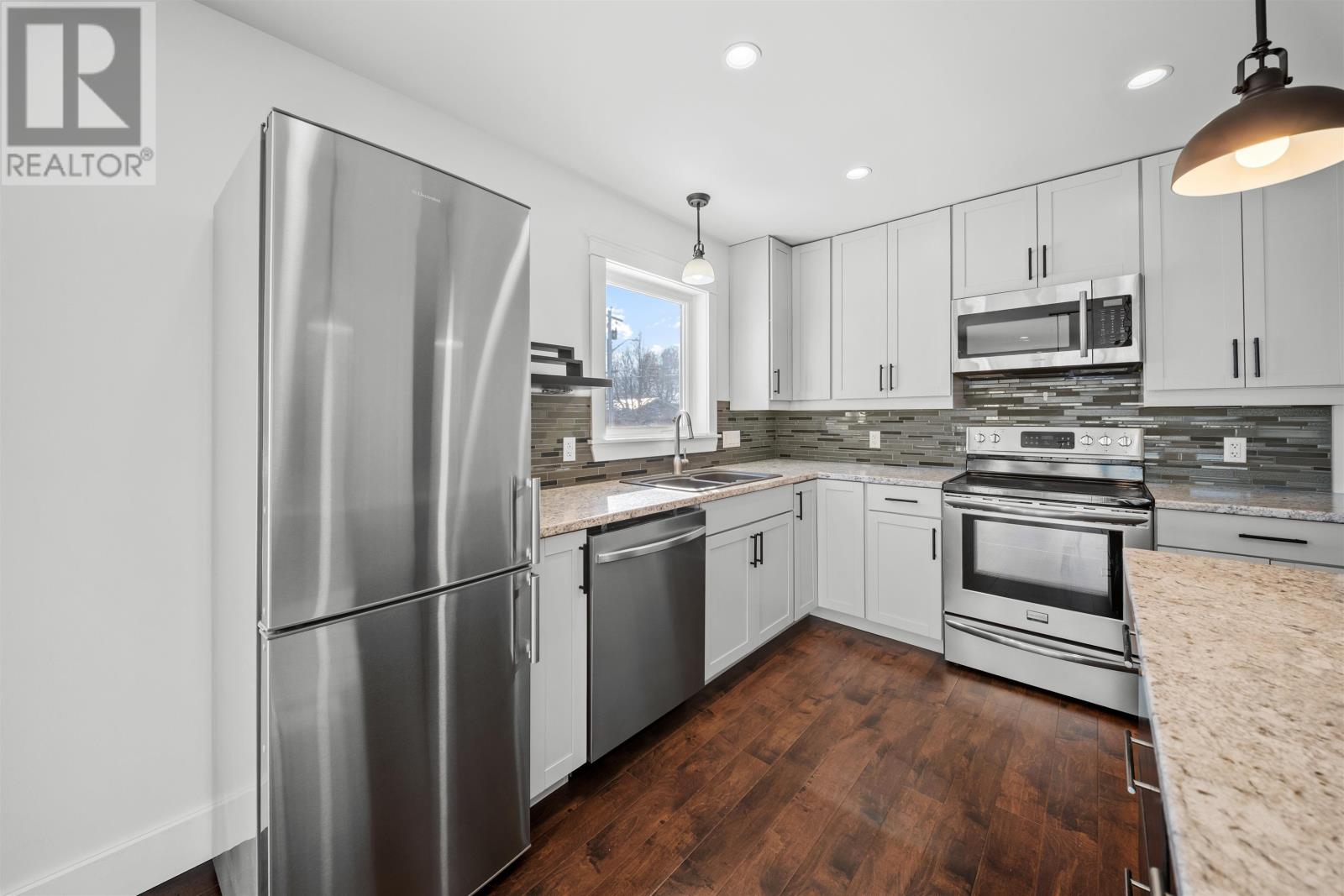 275 Greenwood Drive - 19