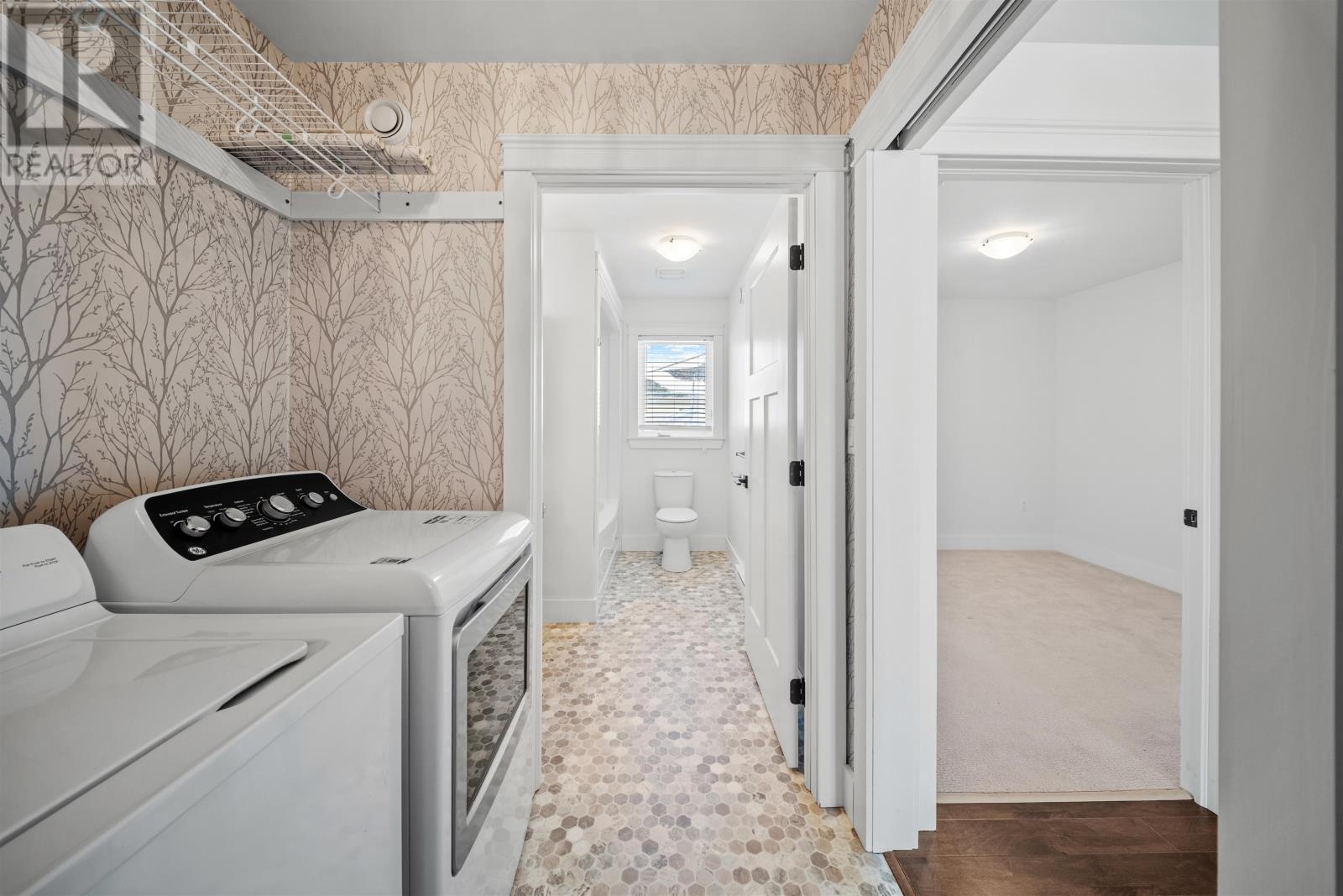 275 Greenwood Drive - 24
