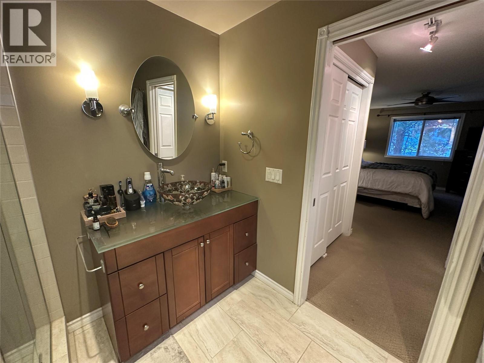 662 South Crest Drive, Kelowna