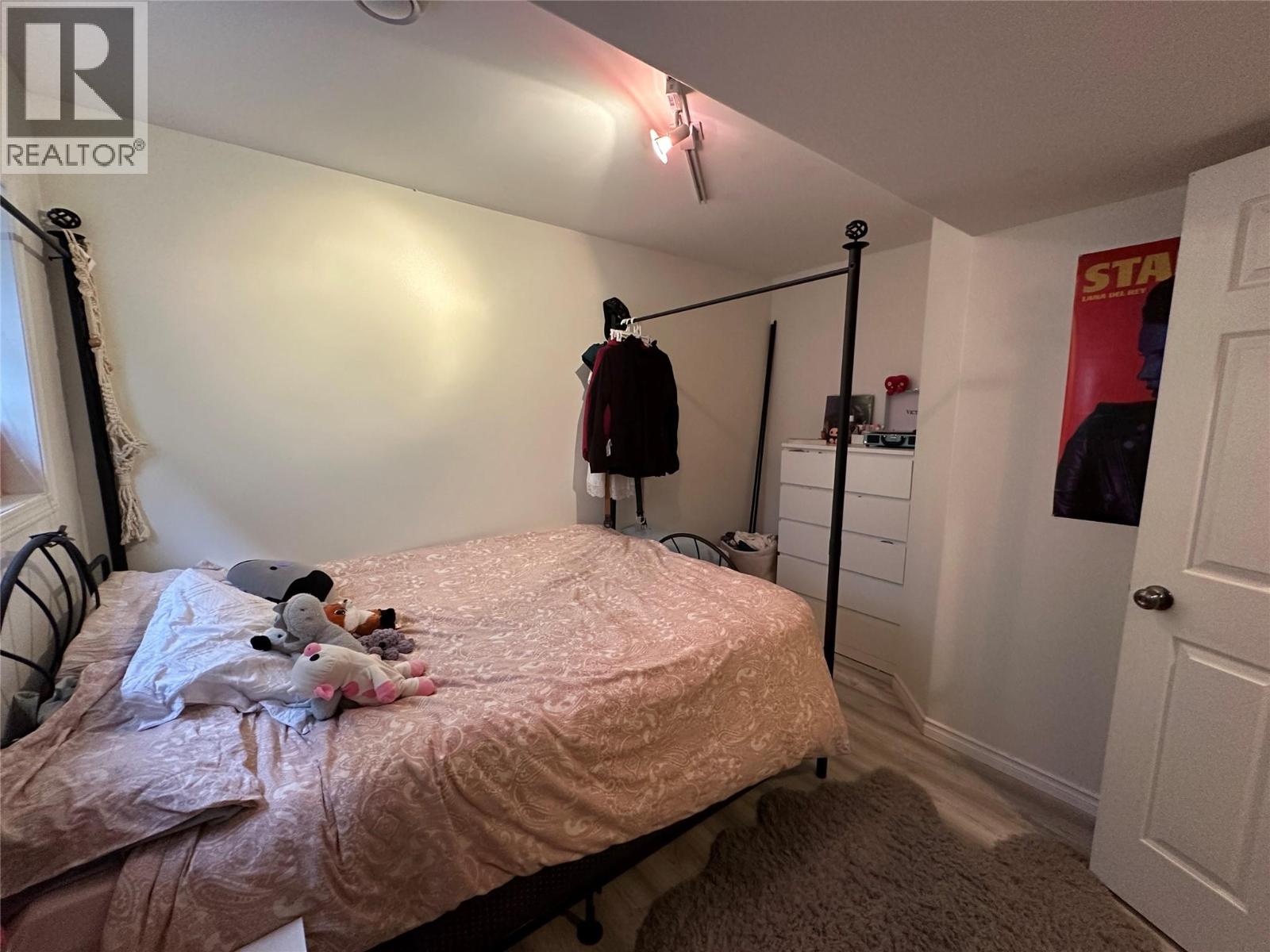 662 South Crest Drive, Kelowna