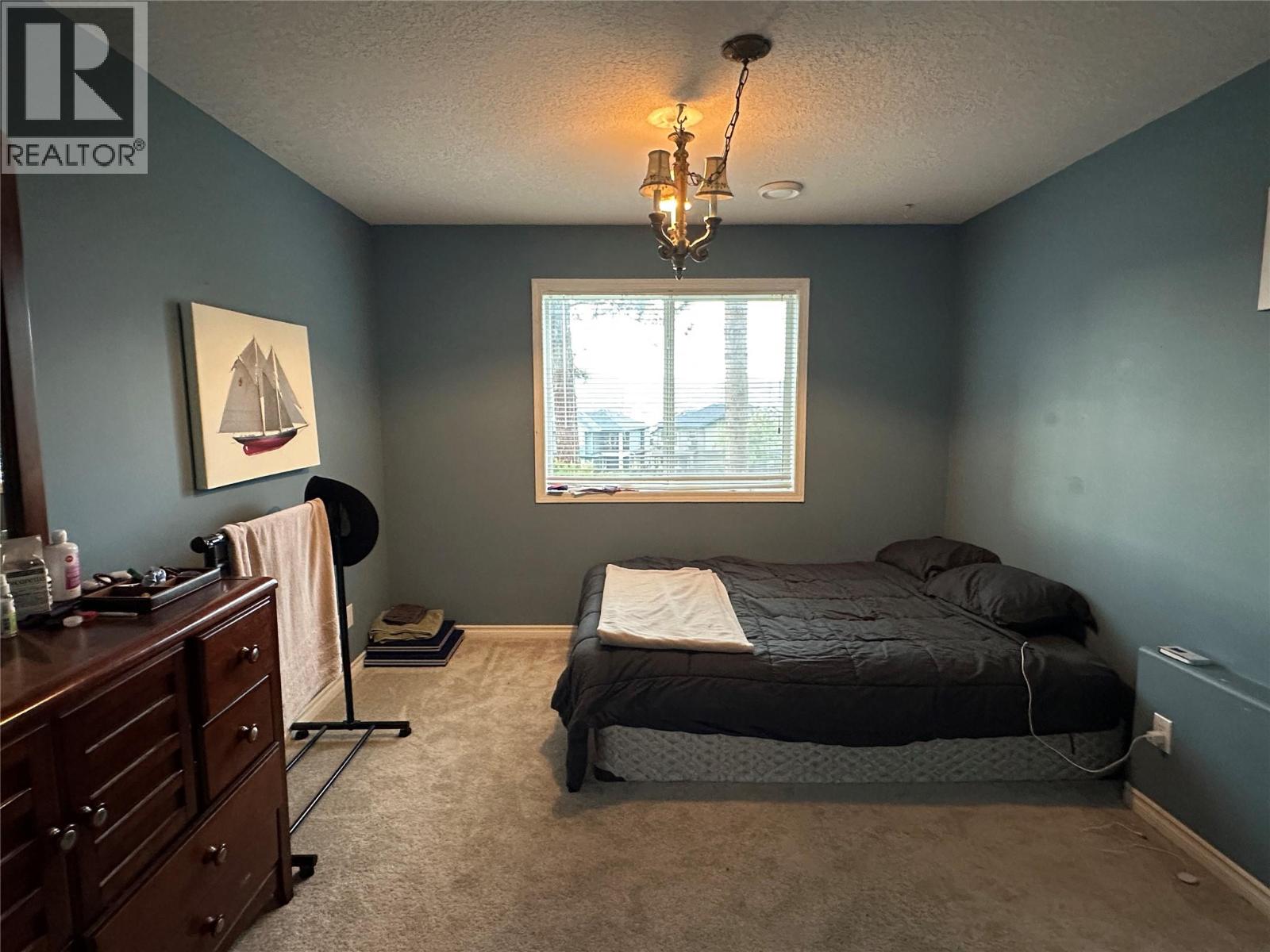 662 South Crest Drive, Kelowna