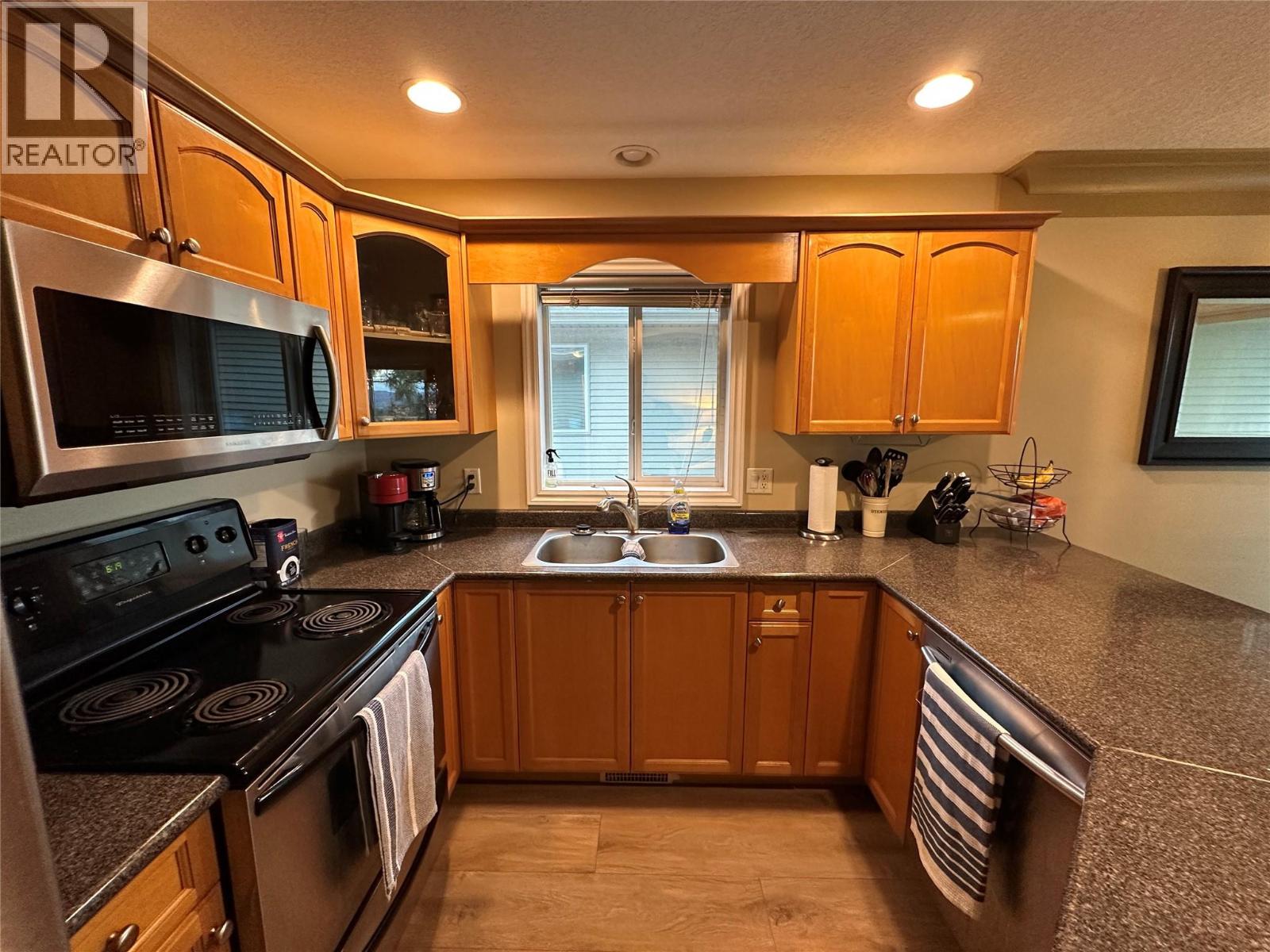 662 South Crest Drive, Kelowna