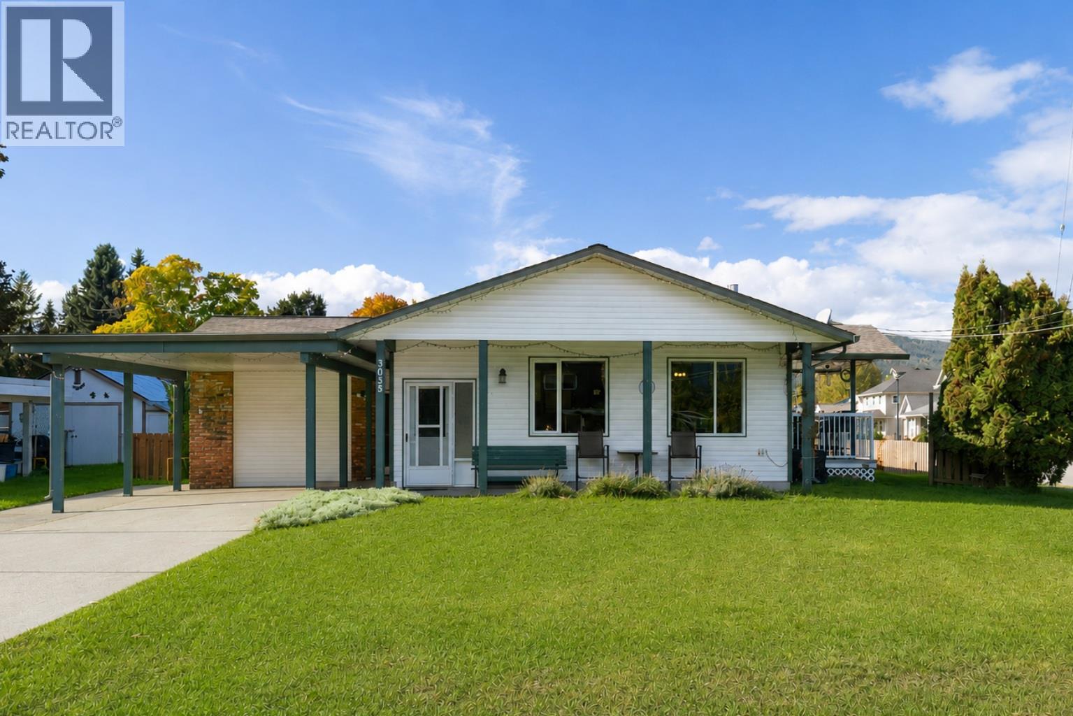 3035 Hayden Drive, Armstrong