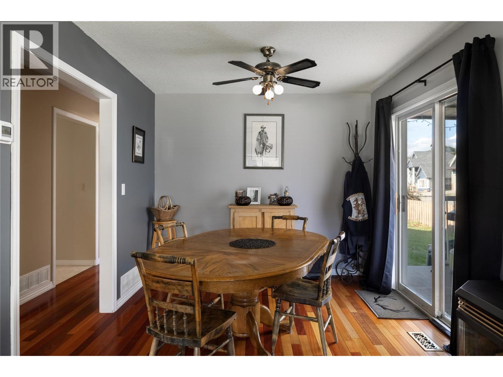 3035 Hayden Drive, Armstrong